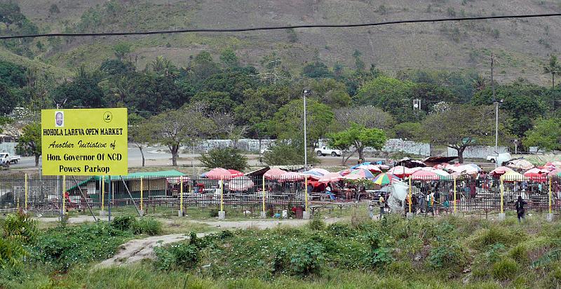 POM-52-Seib-2011.jpg - Hohola market (Photo by Roland Seib)