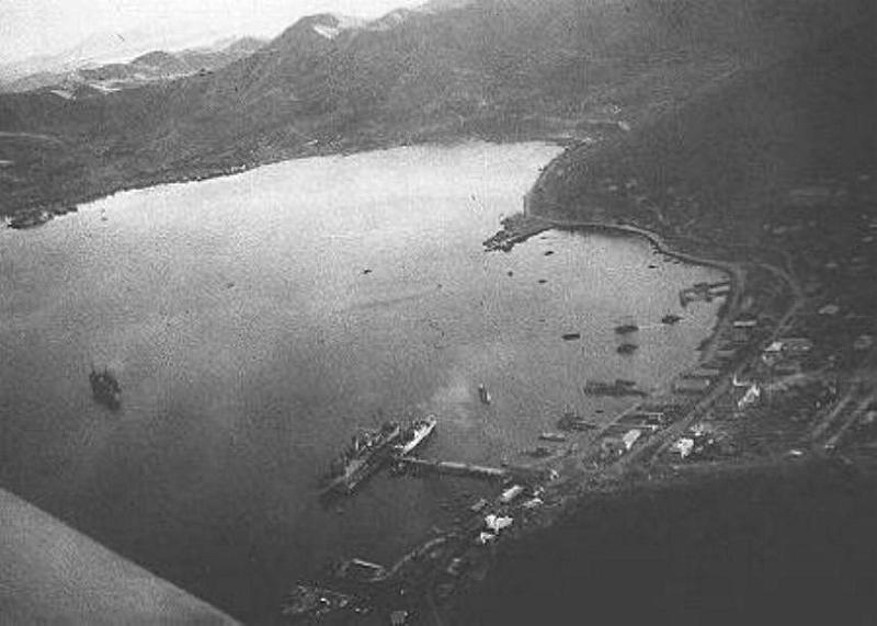 HistPOM-20-1942.jpg - Harbour 1942 (source: https://sites.google.com/site/moresbyhistory/; accessed: 3.2.2013)