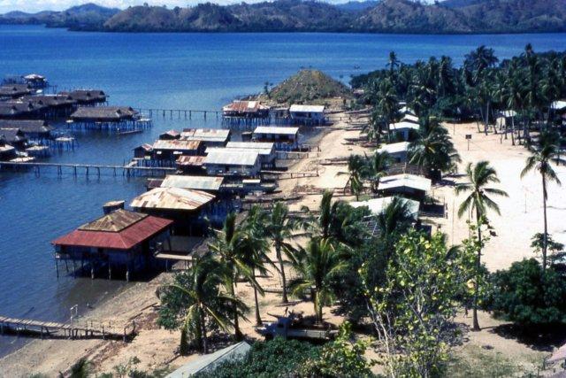 HistPOM-39-1963.jpg - Tubusereia Village 1963 (source: http://www.pngaa.net/Photo_Gallery/PortMoresby/photo20.html; accessed: 6.2.2013)