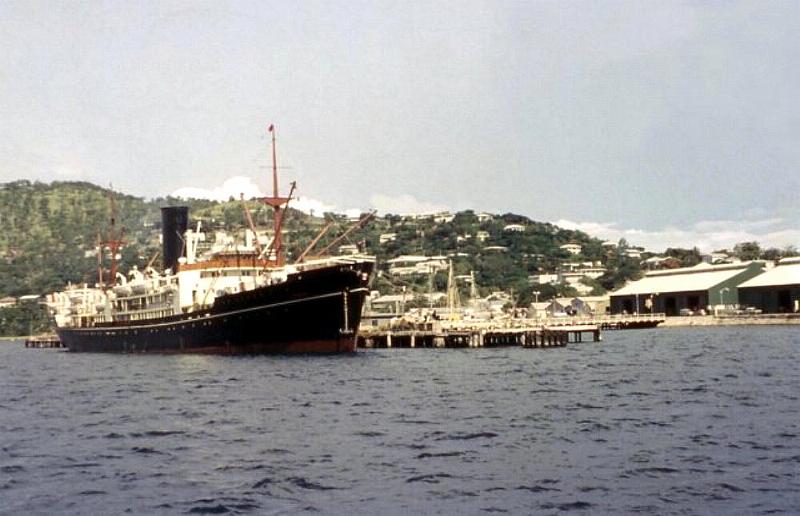 HistPOM-42-1963.jpg - Moresby wharf 1963 (source: https://sites.google.com/site/moresbyhistory/; accessed: 3.2.2013)