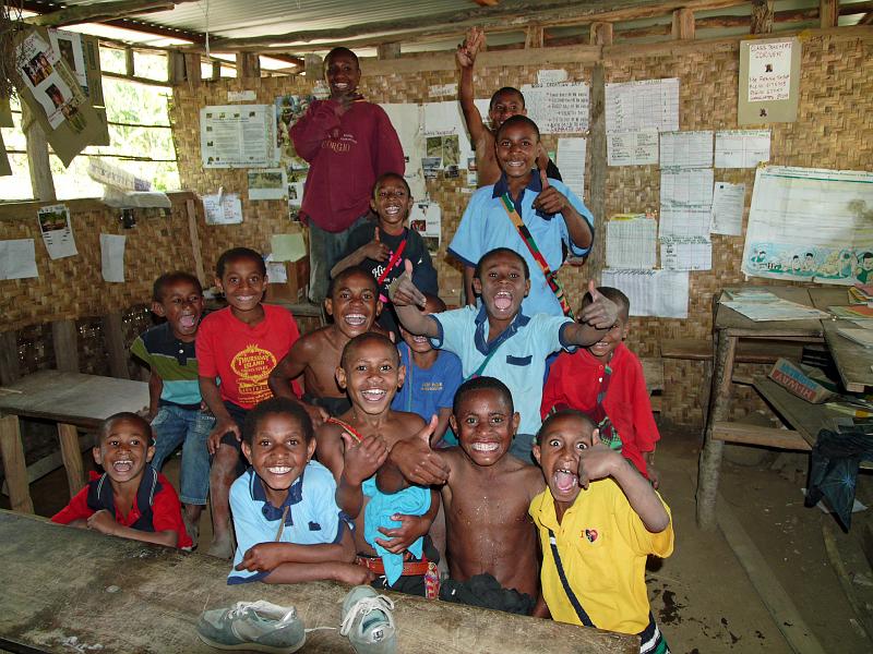 PNG3-90-Seib-2012.jpg - Kids alone, teacher absent (Photo by Roland Seib)