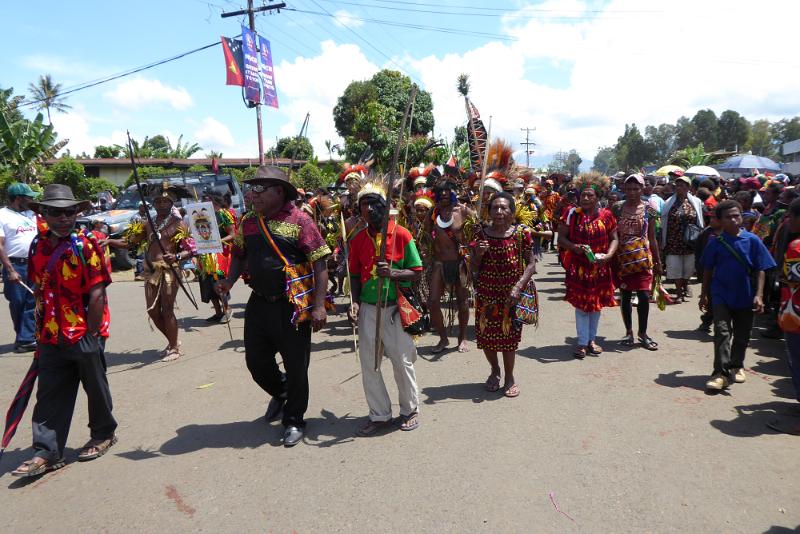 PNG4b-11-Seib-2024.JPG - On the way to the Goroka Show (Photo by Roland Seib)