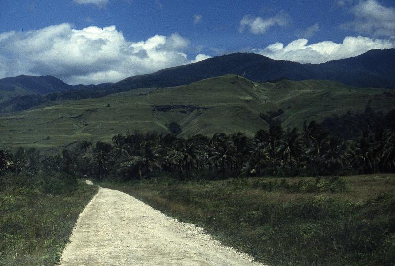 PNG6-009-Seib-1996.jpg - Finschhafen District, Morobe Province (Photo by Roland Seib)