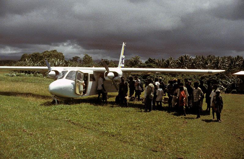 PNG6-019-Seib-1997.jpg - Departure (Photo by Roland Seib)
