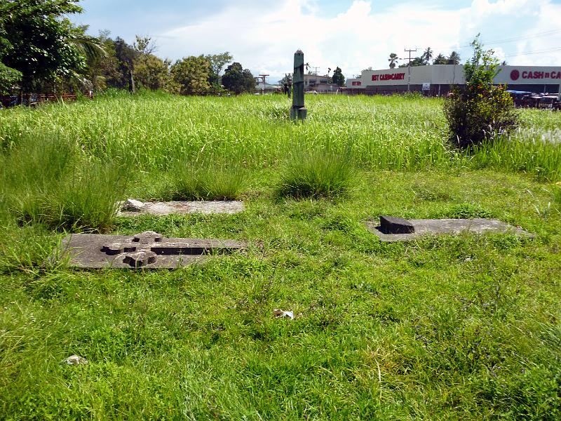 PNG6-064-Seib-2012.jpg - German cemetery next to the market (Photo by Roland Seib)