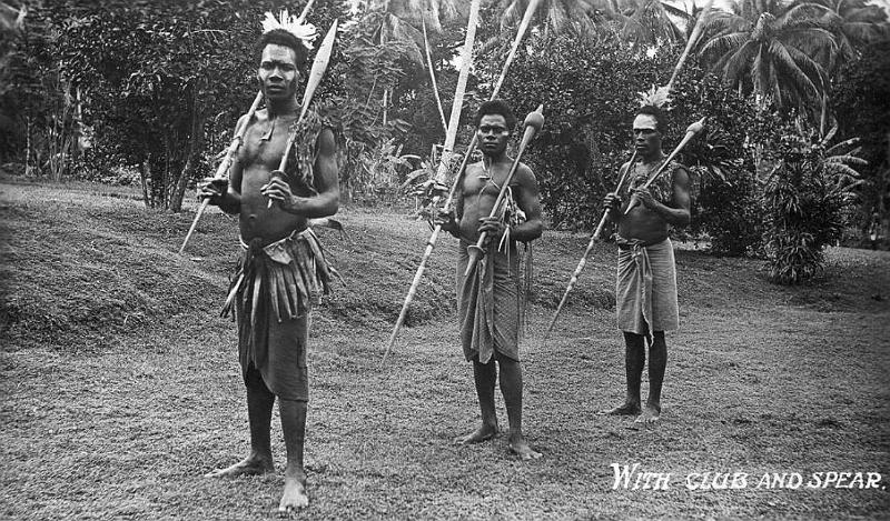 PNG7-66.jpg - Tolai warriors 1905 (source: https://sites.google.com/site/rabaulhistory/; 2.2.2013)