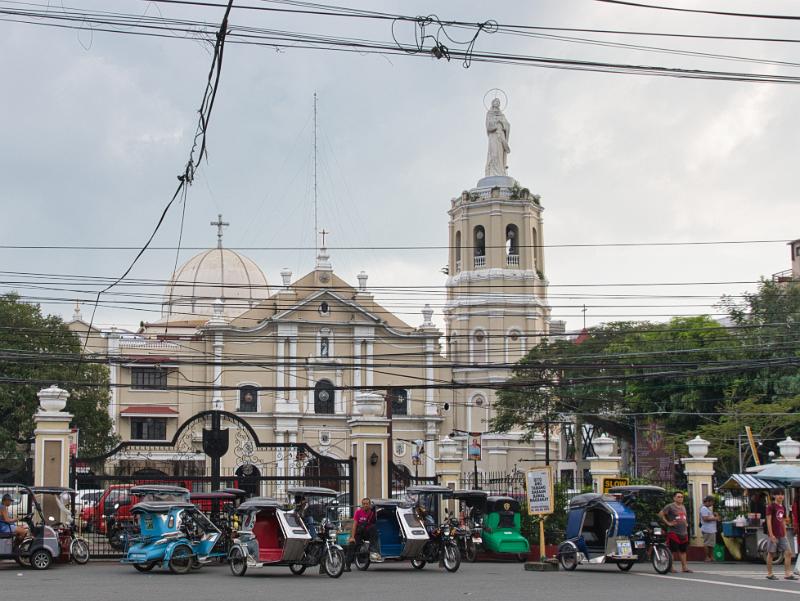 Philippines2-39-Unterkoefler-2024.jpg - Malolos Cathedral (Photo by Dieter Unterkoefler)