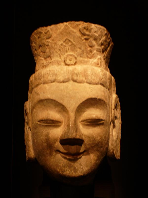 seib-2008-japan-69.JPG - Buddha Bodhisattva, 6th century, National Museum Tokyo (© Roland Seib)